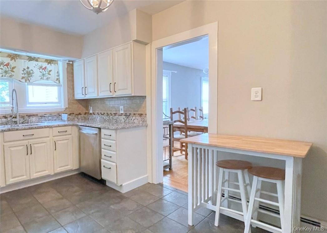 306 Soundview Avenue, Unit Right photo 23