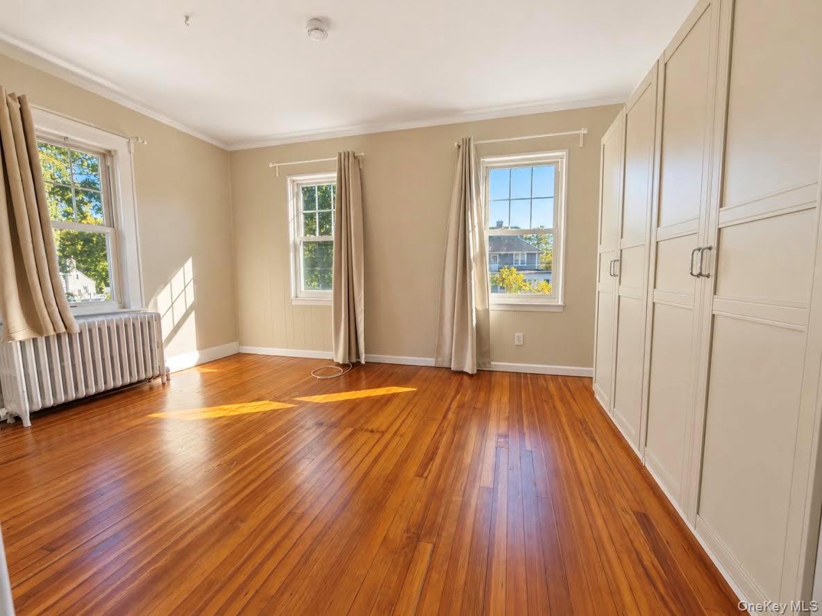306 Soundview Avenue, Unit Right photo 10