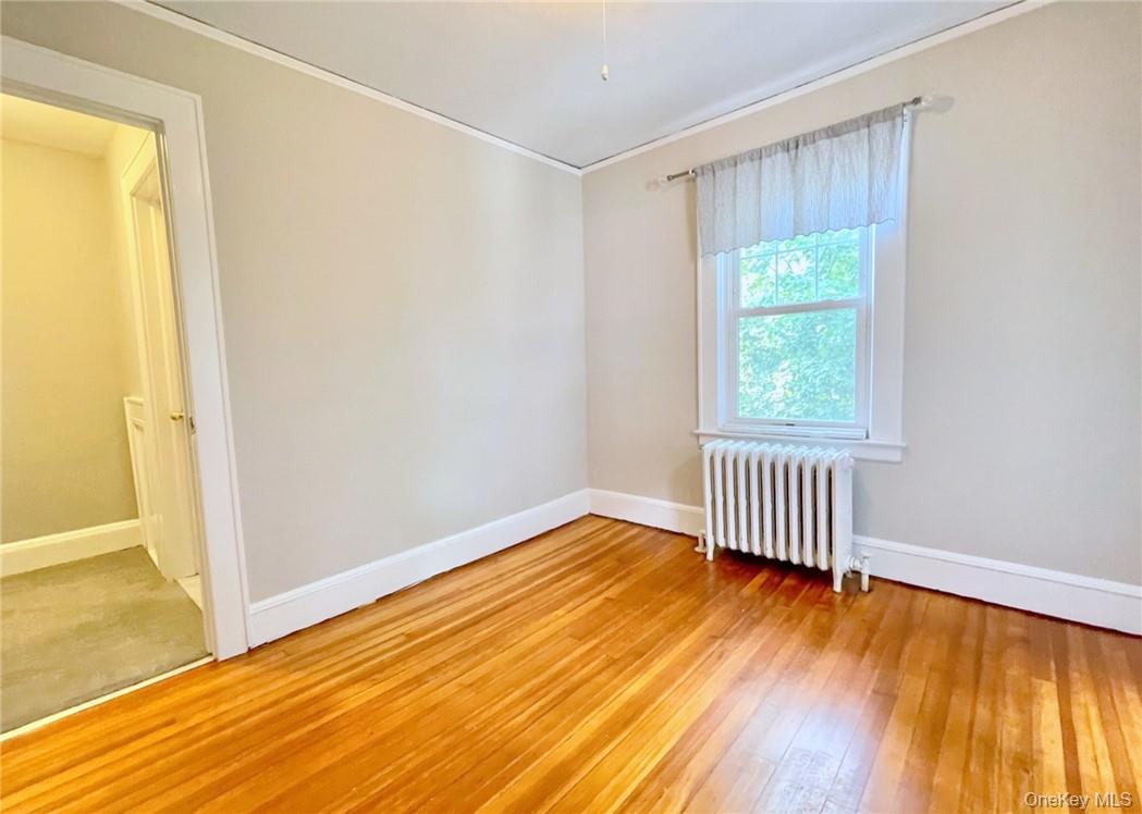 306 Soundview Avenue, Unit Right photo 28