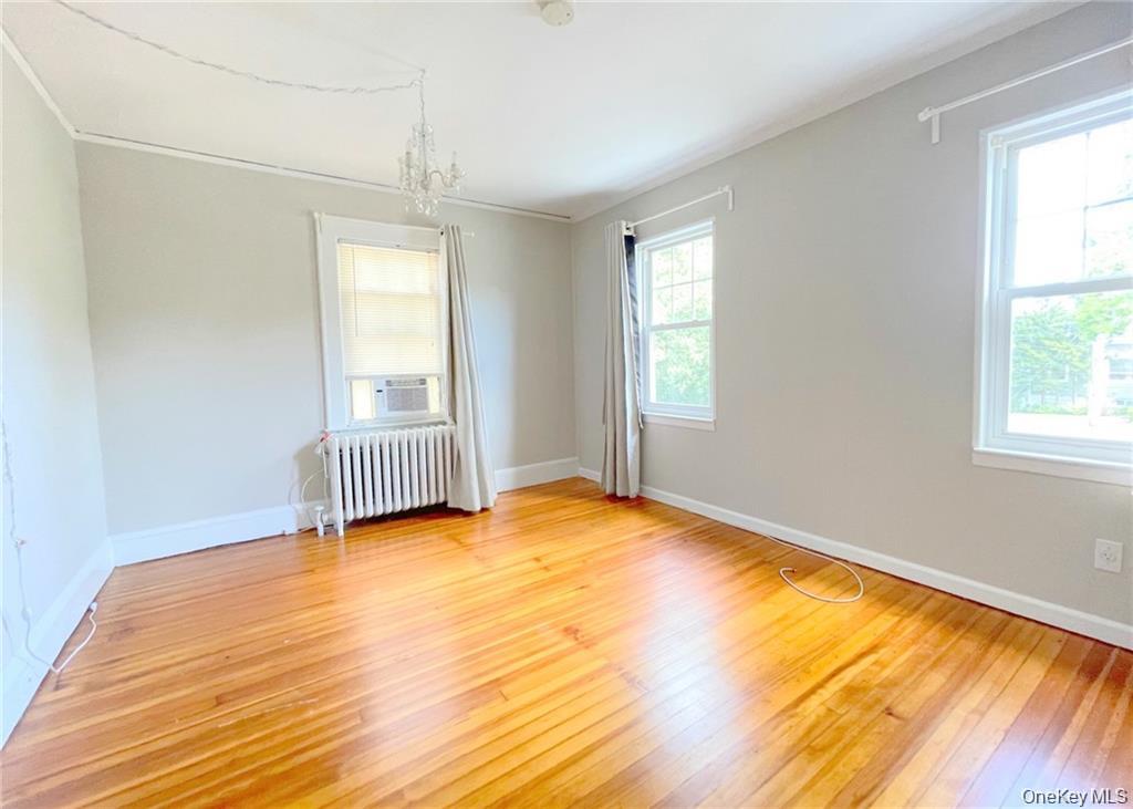 306 Soundview Avenue, Unit Right photo 19