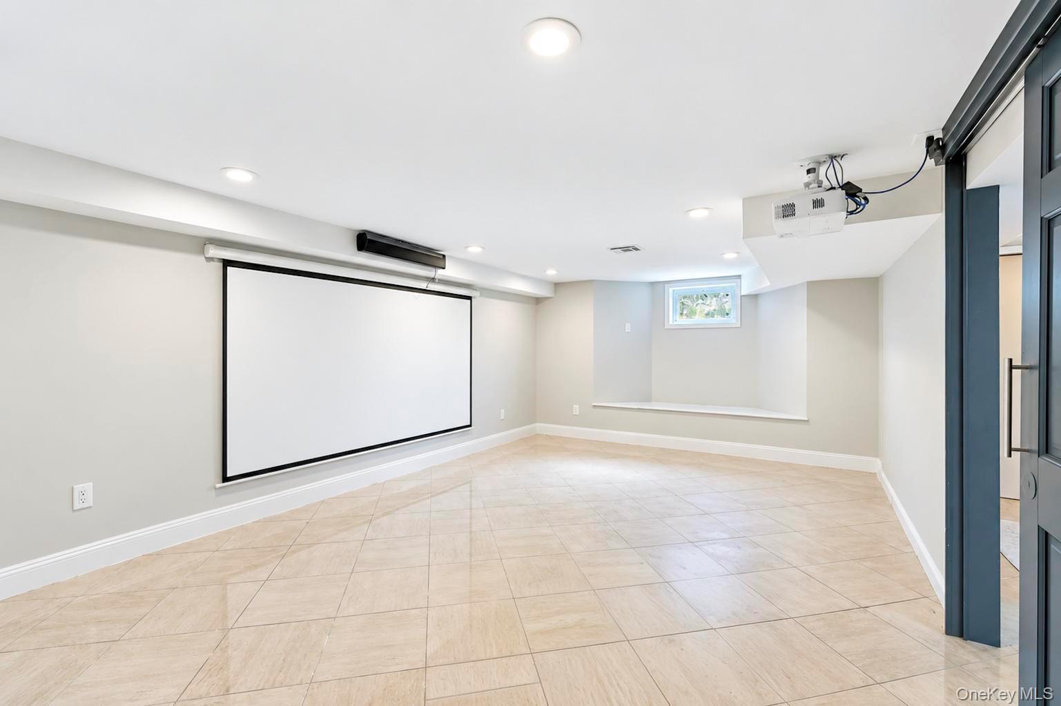 18 Pond Park Road – For Sale photo 30