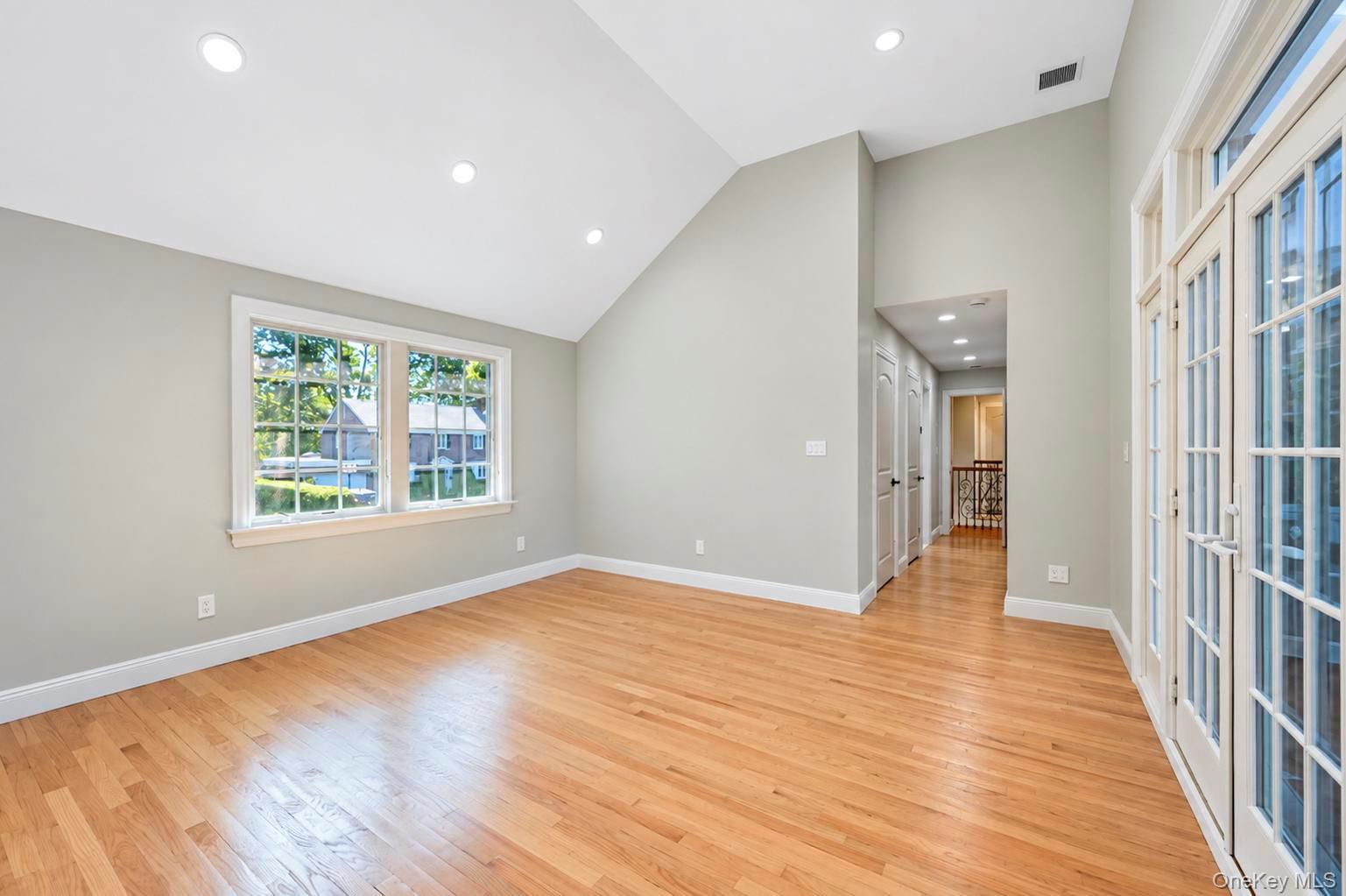 18 Pond Park Road – For Sale photo 16