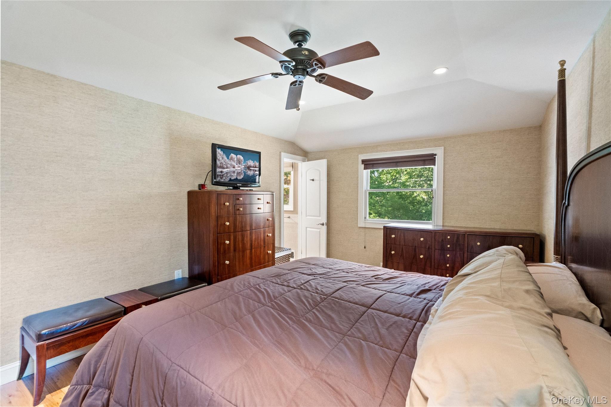 28 Peacock Lane – For Sale photo 18