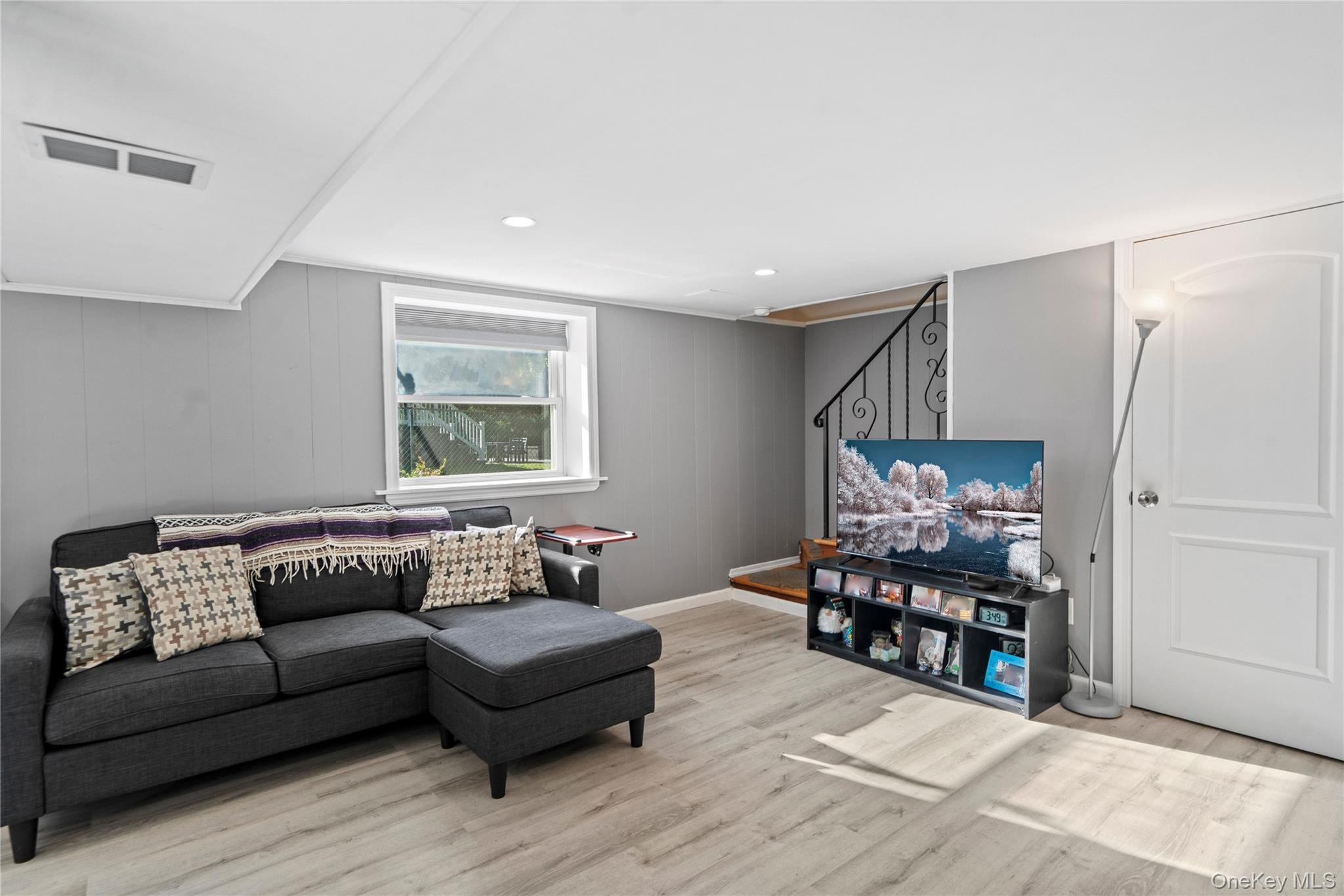 28 Peacock Lane – For Sale photo 26