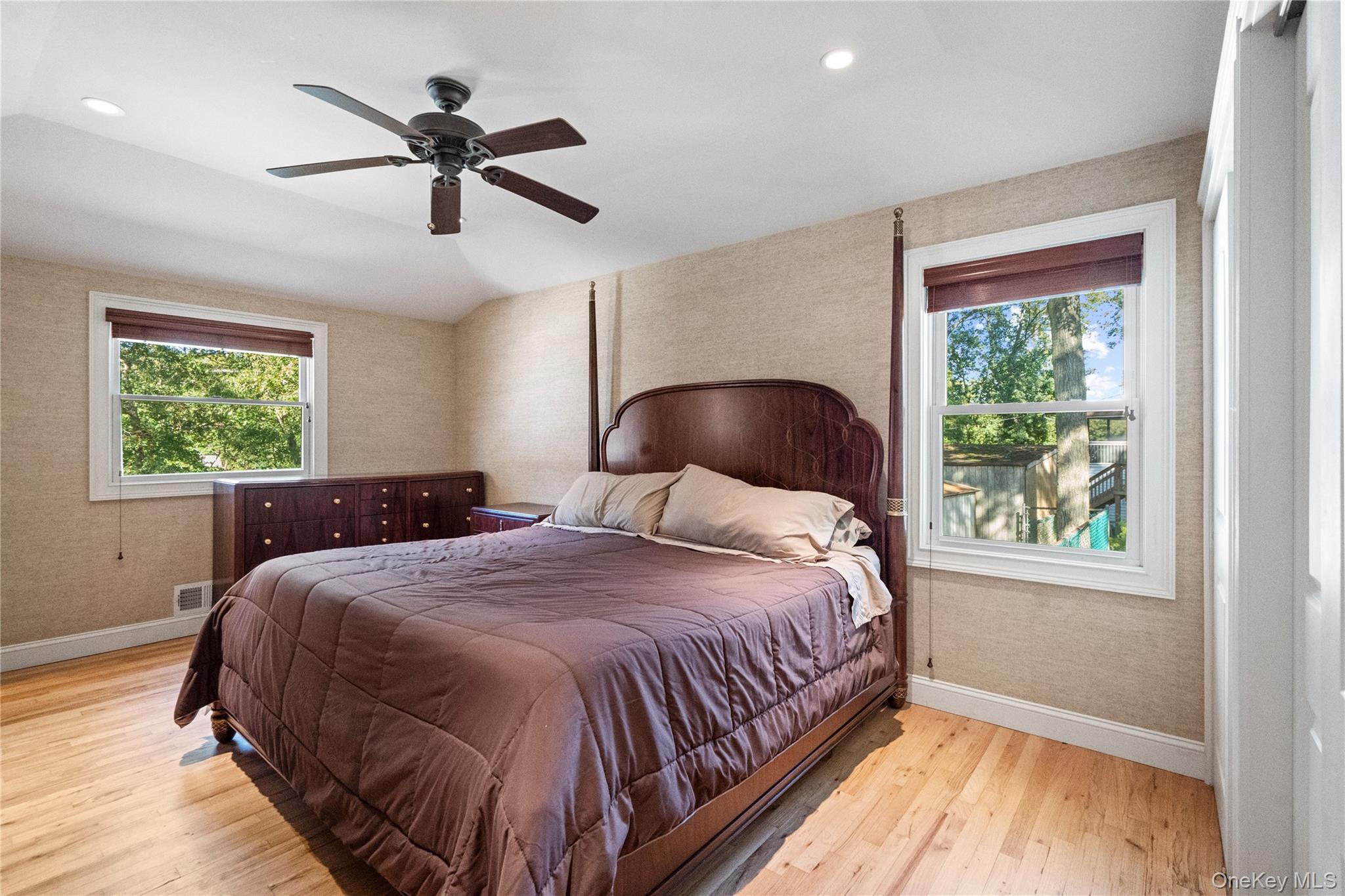28 Peacock Lane – For Sale photo 17