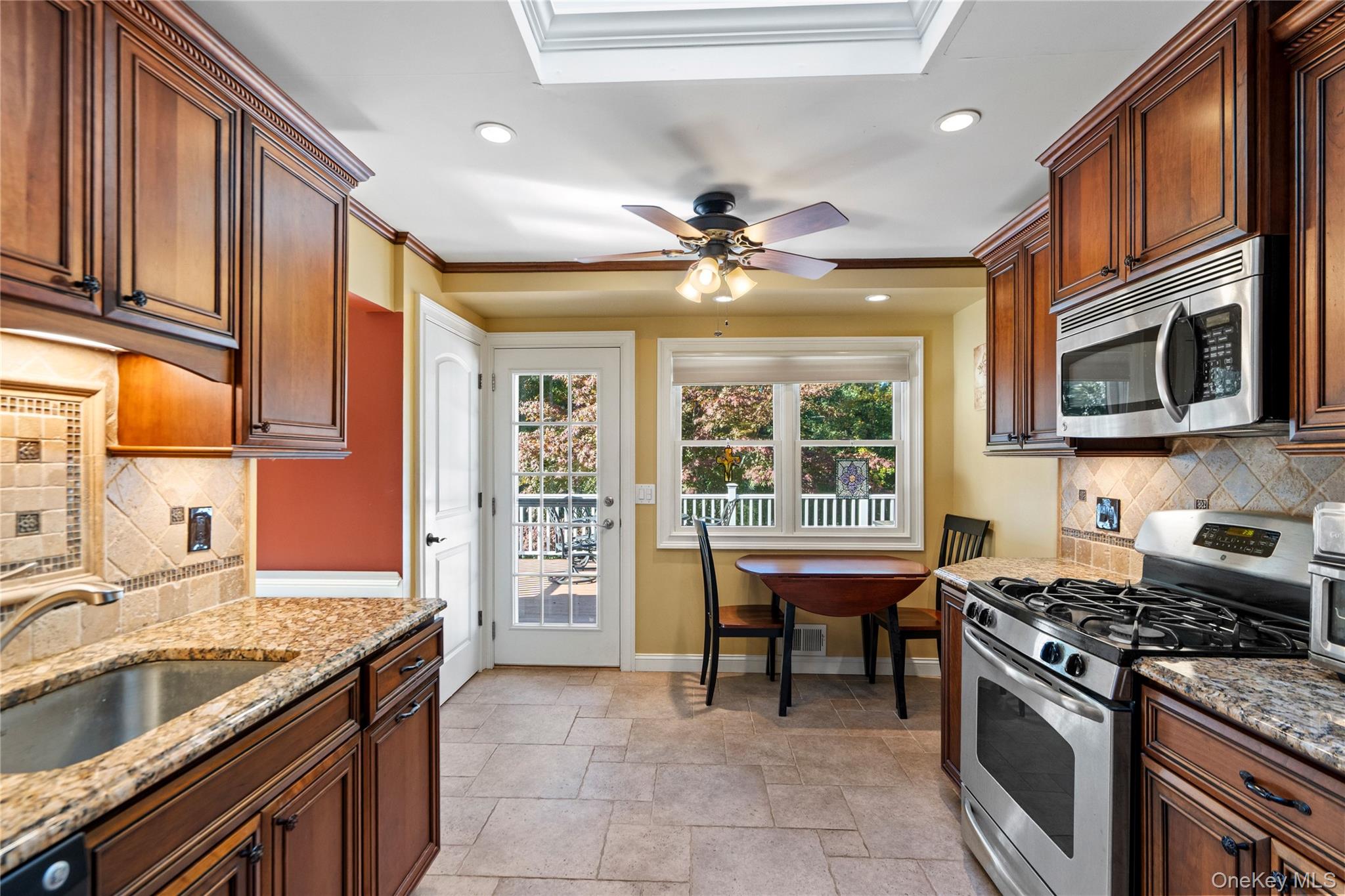 28 Peacock Lane – For Sale photo 14