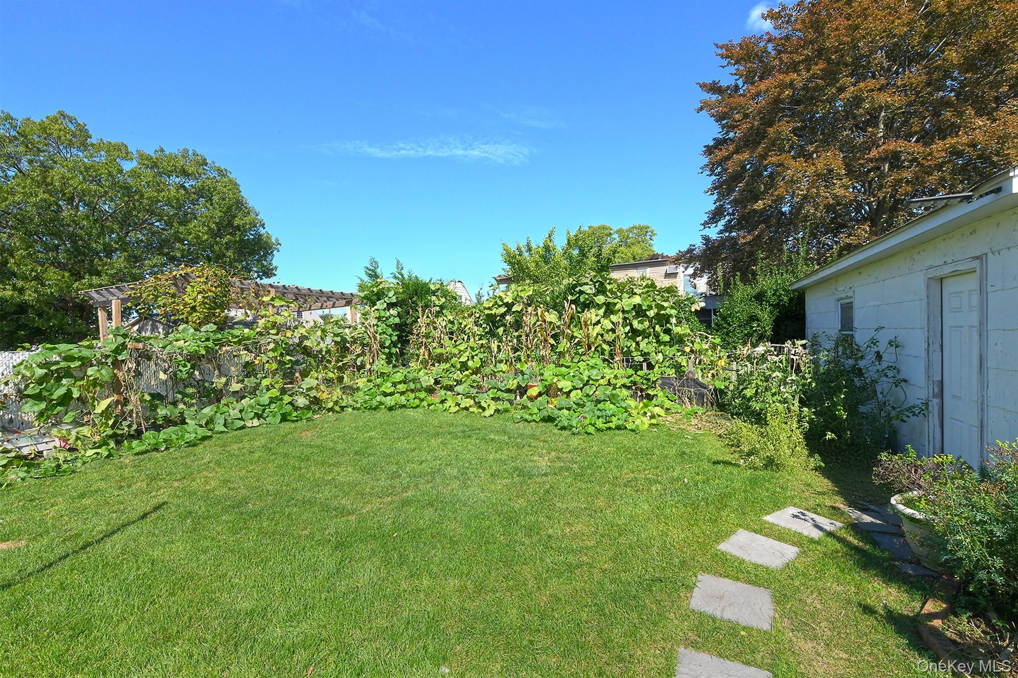 2233 6th Street – For Sale photo 17