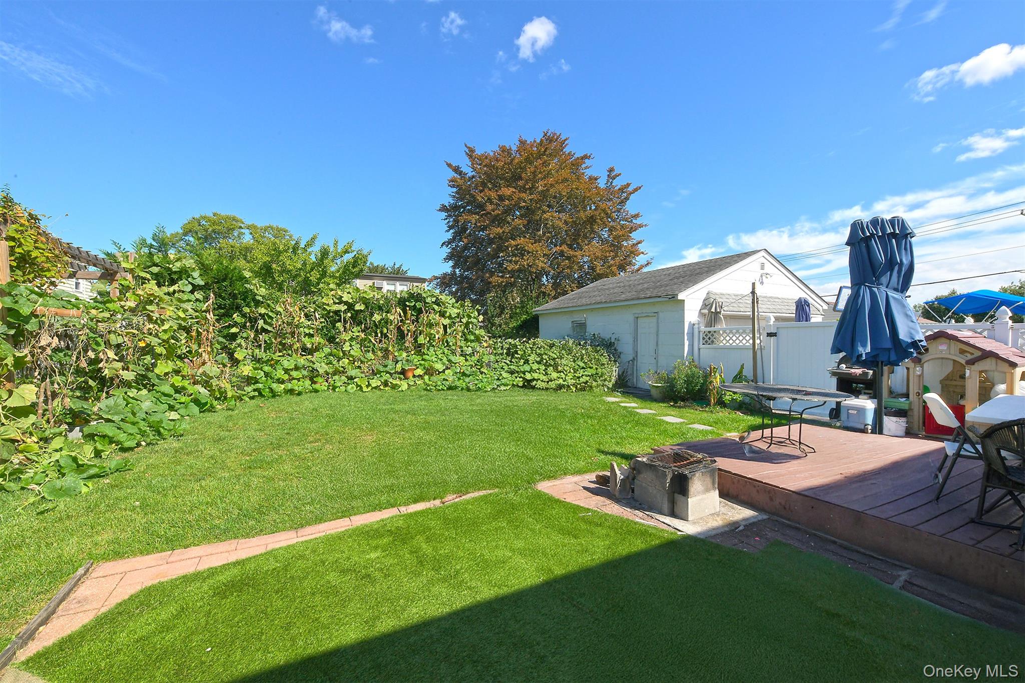 2233 6th Street – For Sale photo 16
