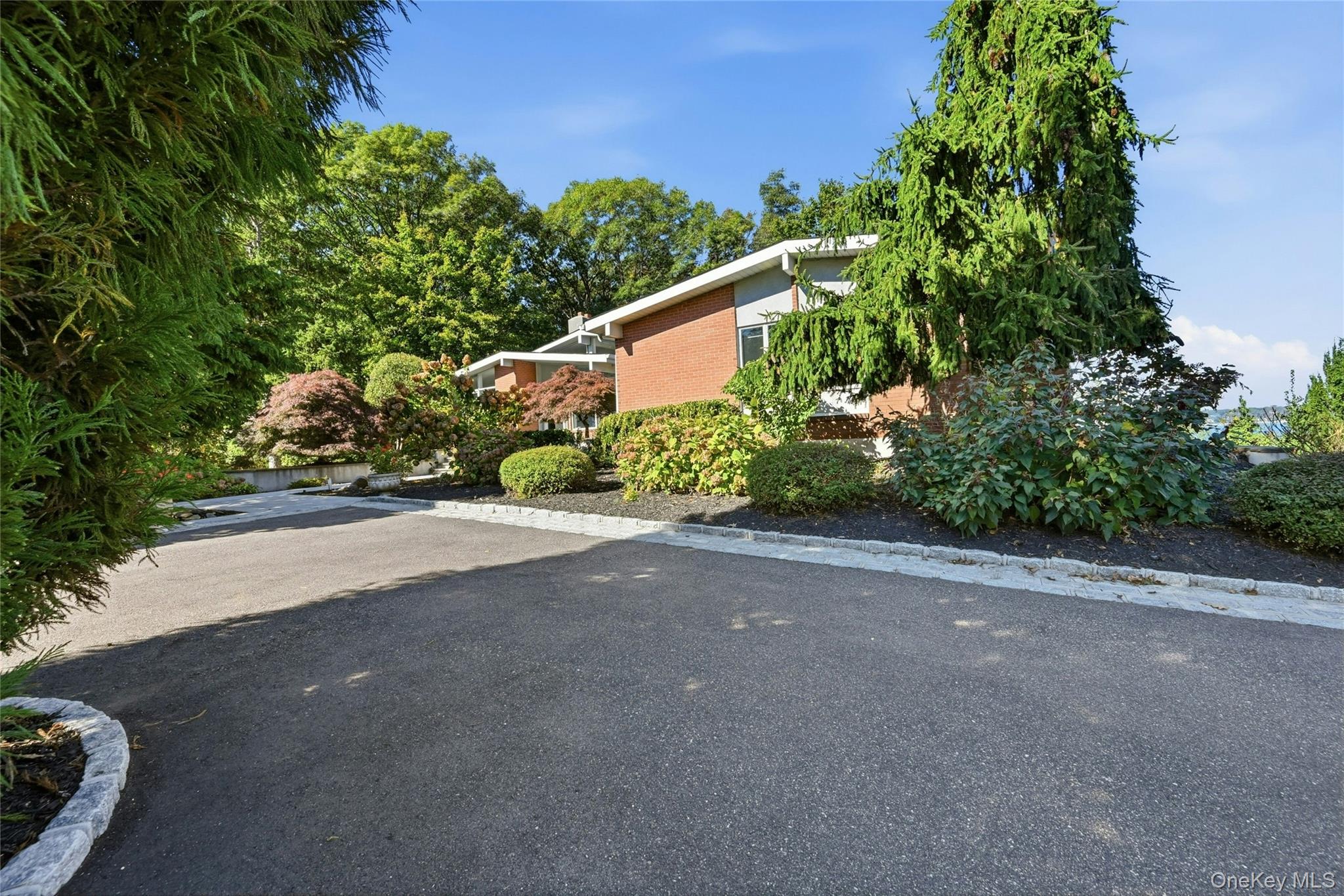 17 Terra Mar Drive – For Sale photo 4