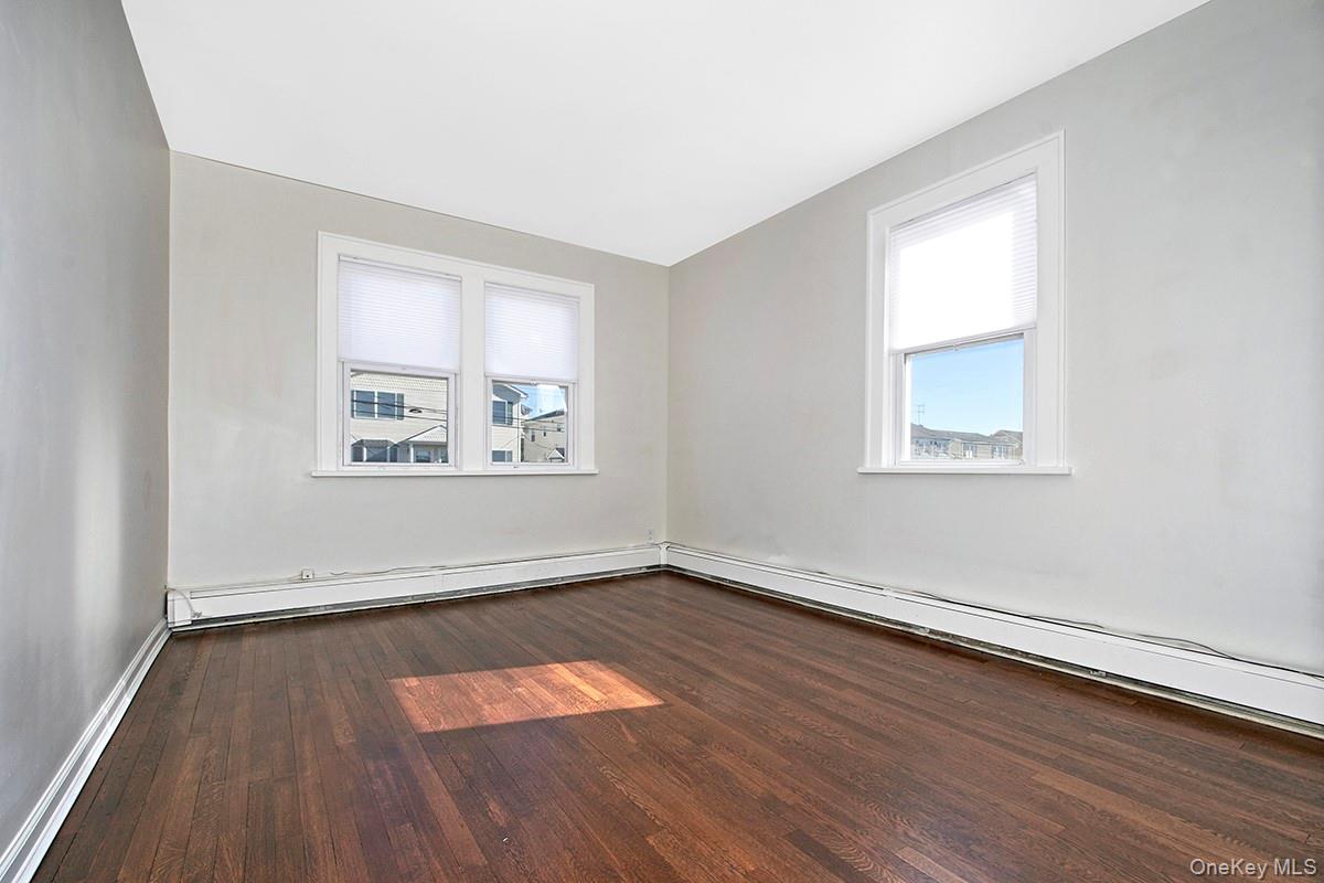 29 Lakeview Avenue – For Rent photo 2