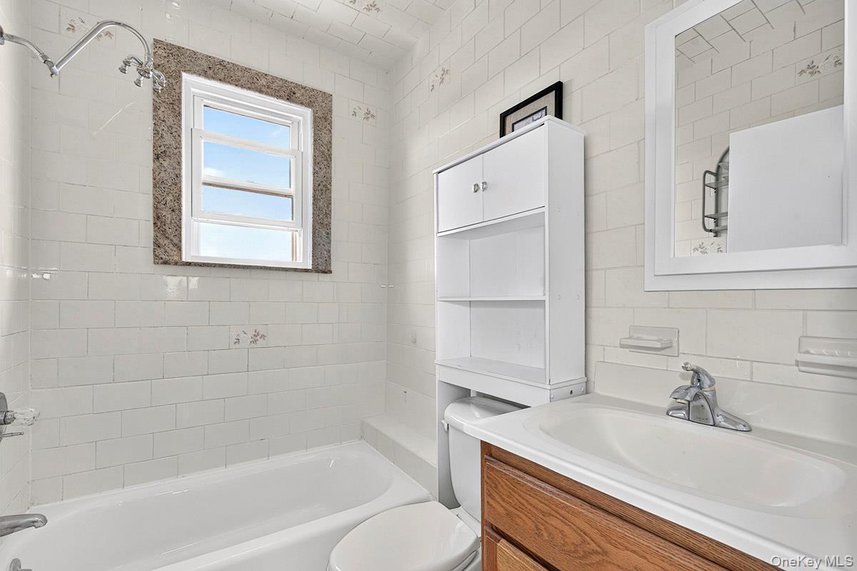 29 Lakeview Avenue – For Rent photo 4
