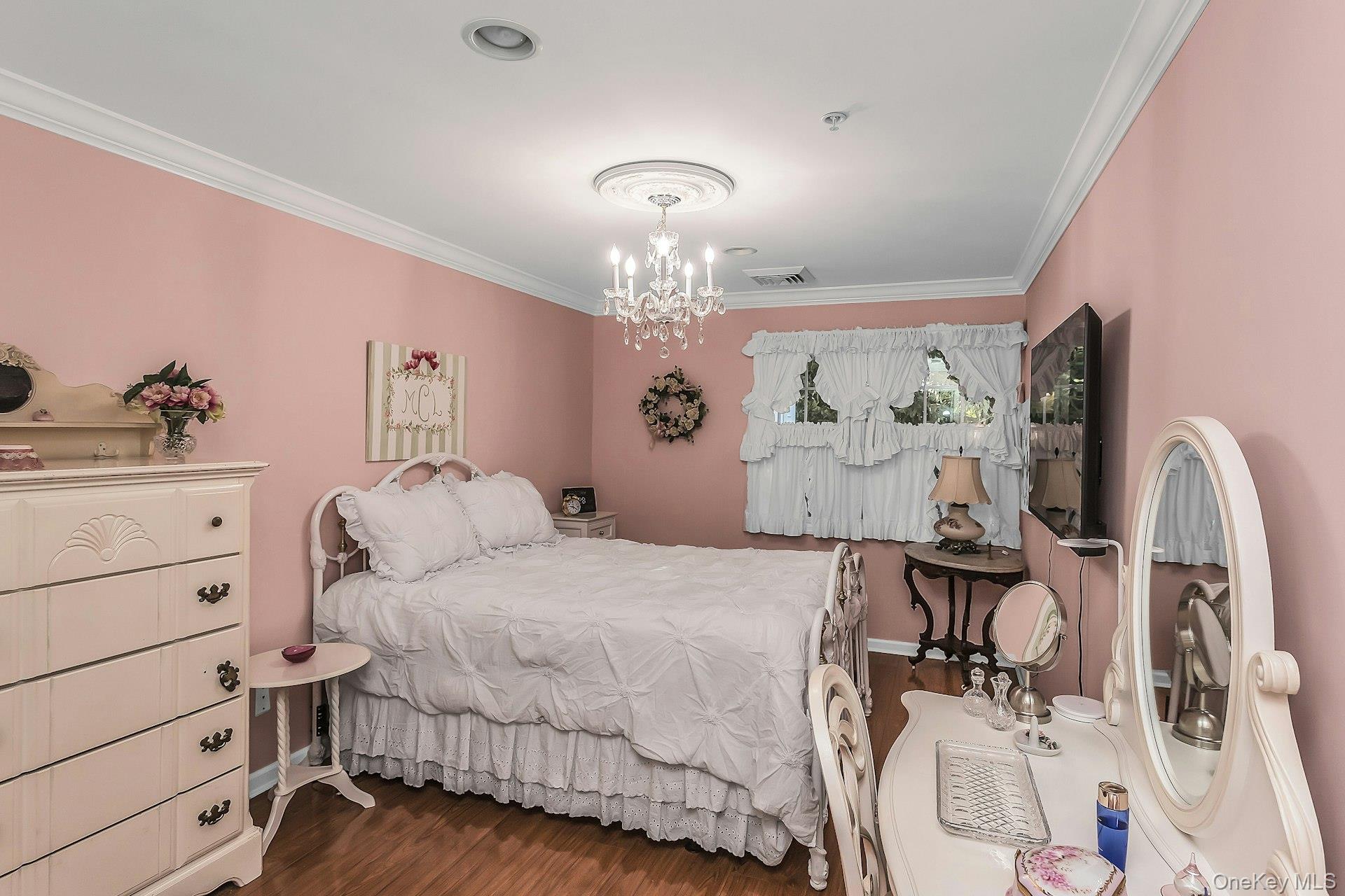 101 Willow Lane – For Sale photo 12