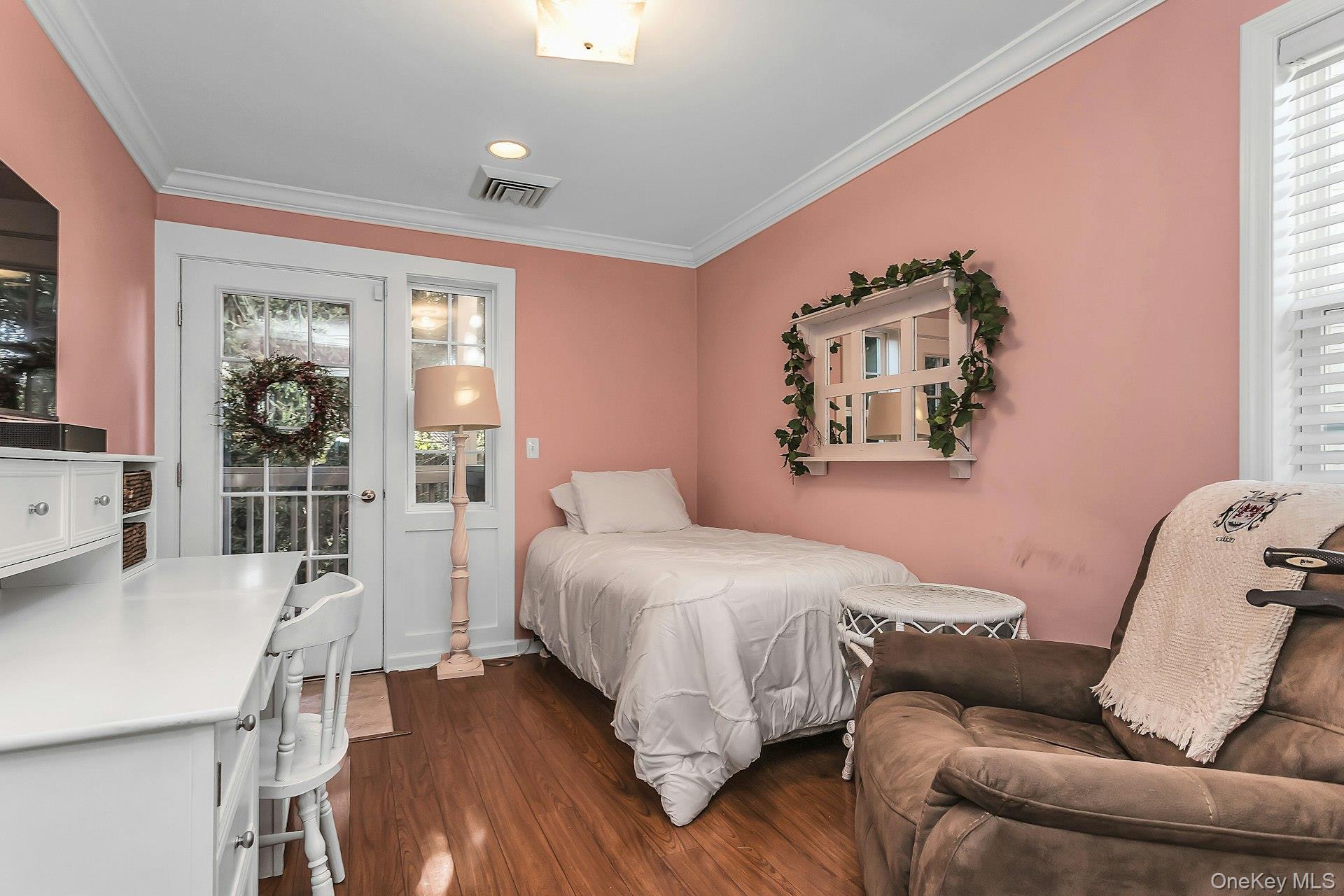 101 Willow Lane – For Sale photo 15