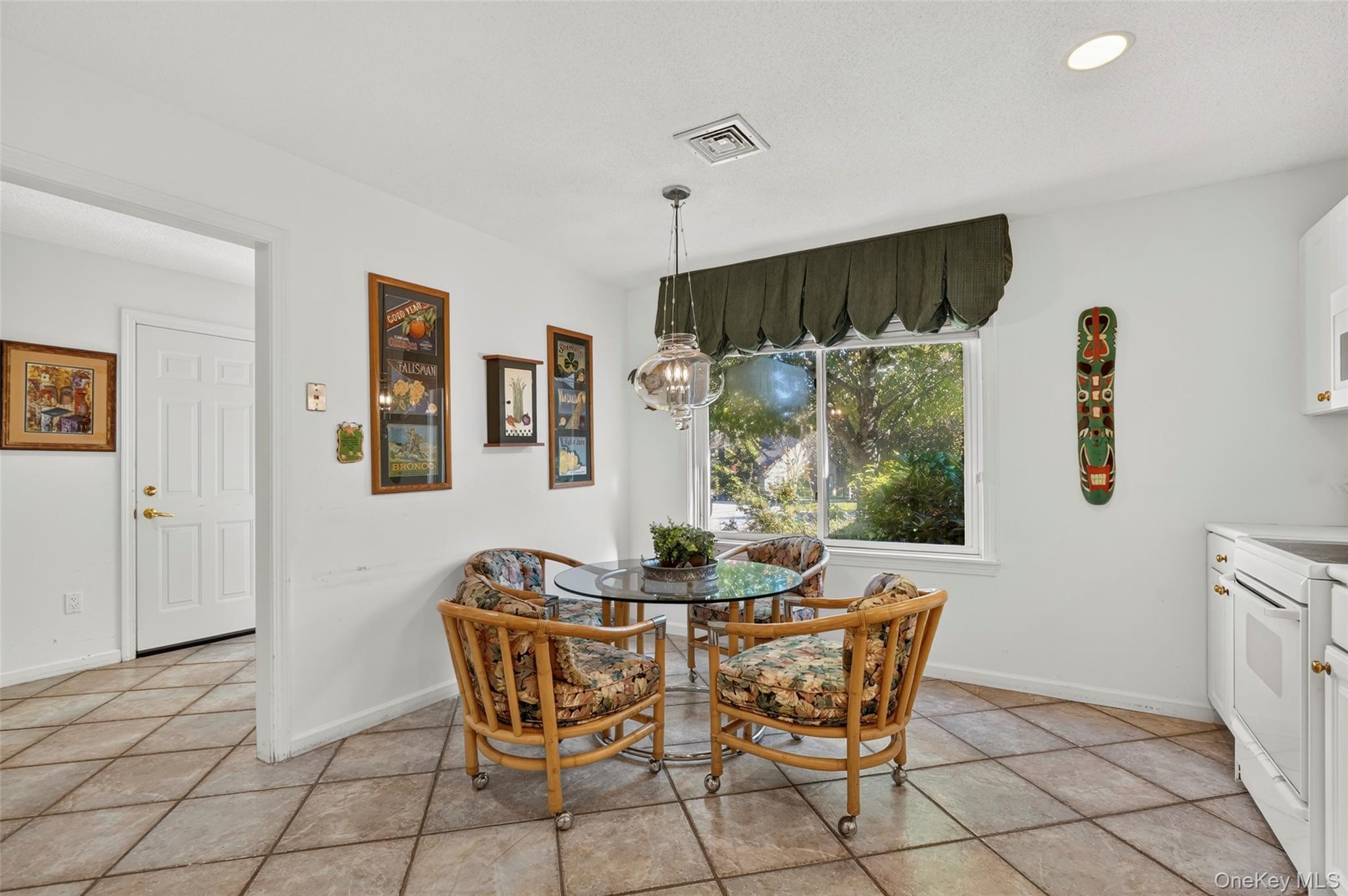 763 Heritage Hills Drive, Unit C photo 9