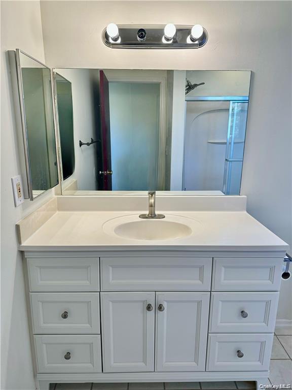 10 Kensington Way – For Rent photo 10