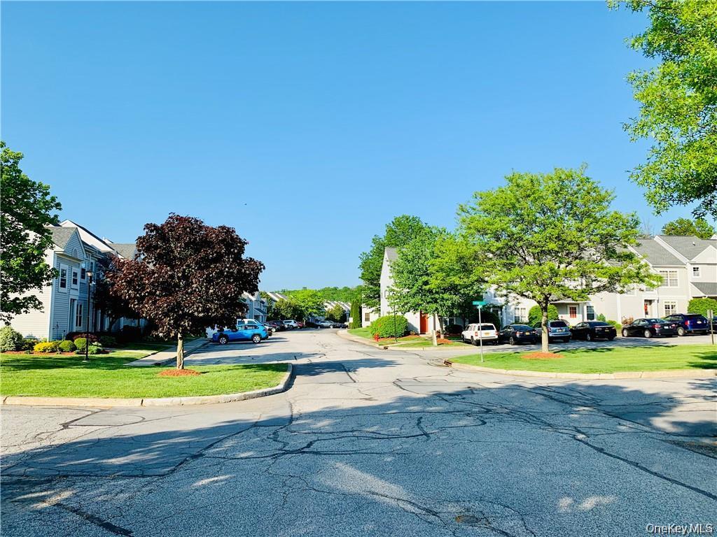 10 Kensington Way – For Rent photo 23