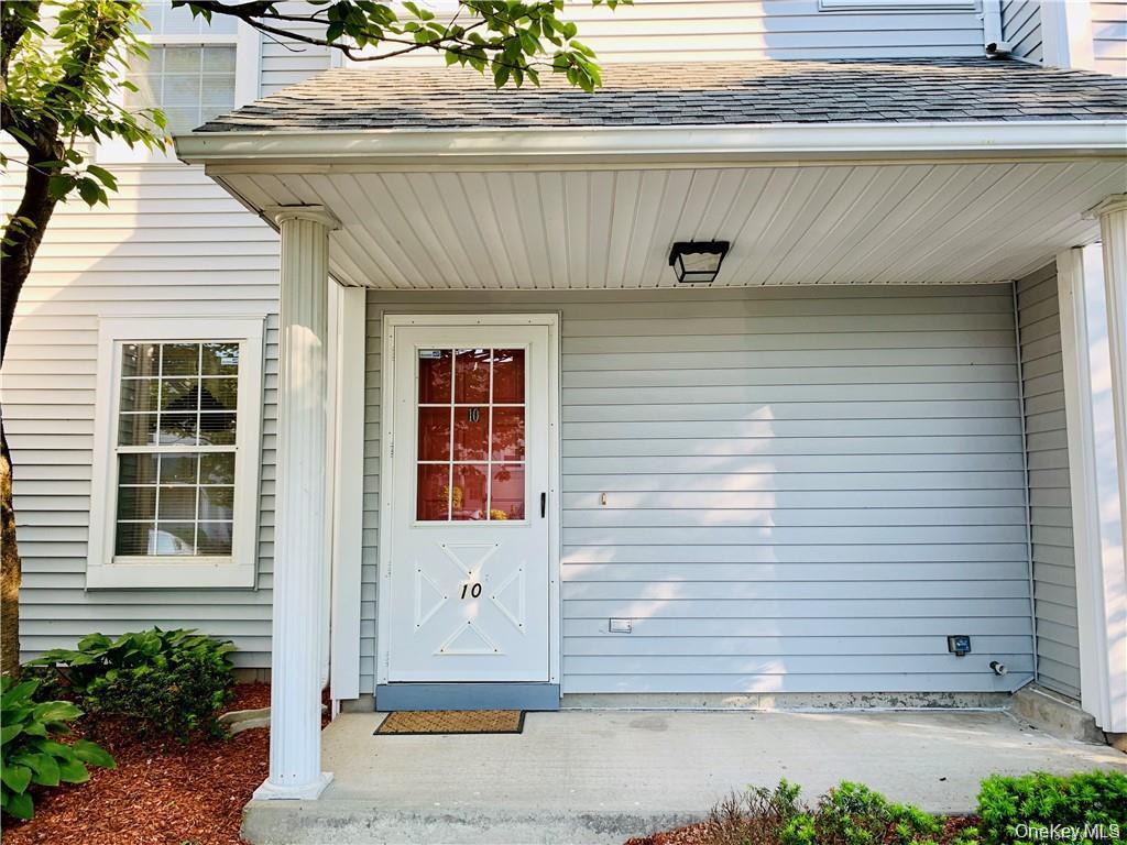 10 Kensington Way – For Rent photo 2
