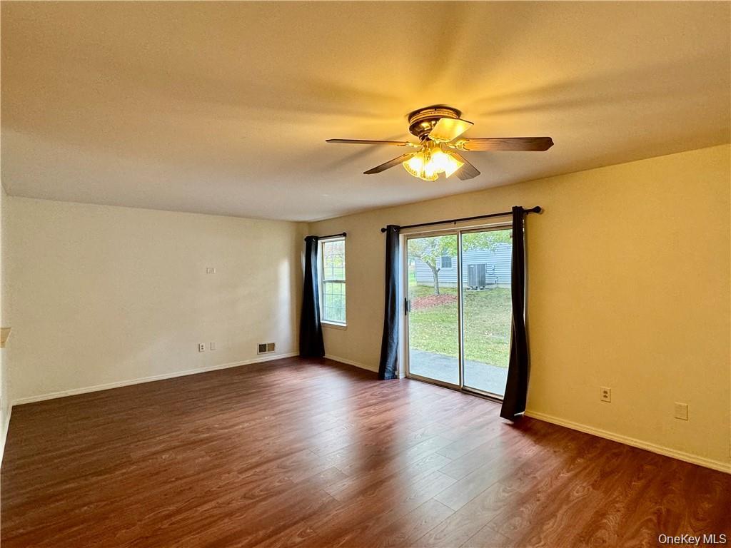 10 Kensington Way – For Rent photo 6