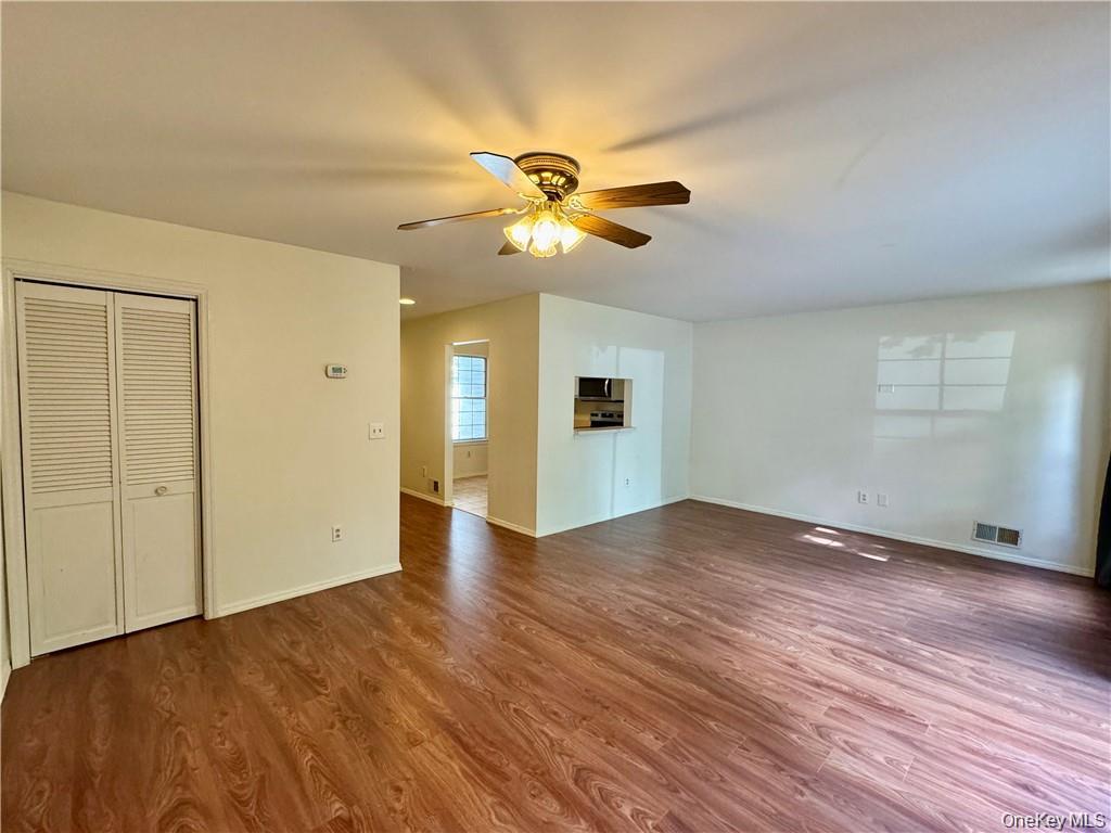 10 Kensington Way – For Rent photo 7