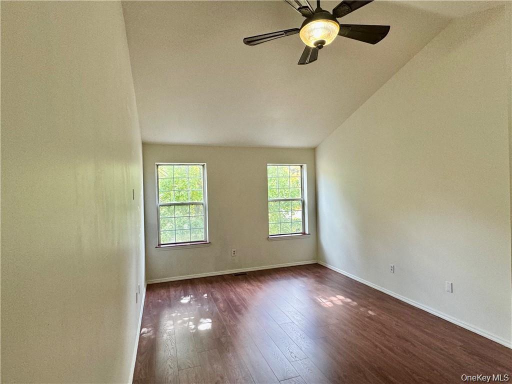 10 Kensington Way – For Rent photo 14
