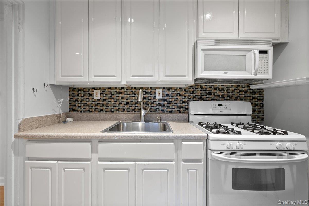 485 Bronx River Road, Unit A23 photo 2