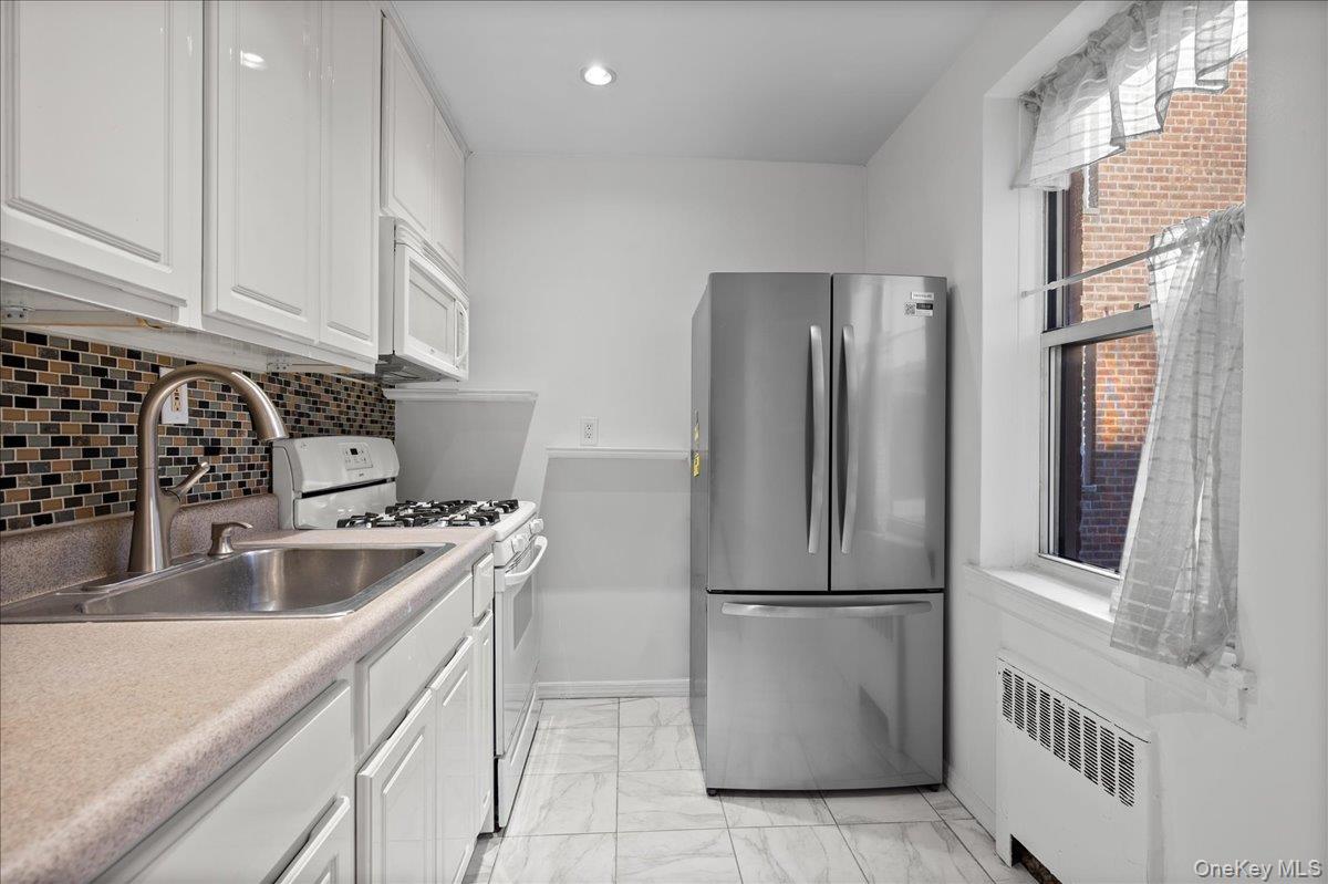 485 Bronx River Road, Unit A23