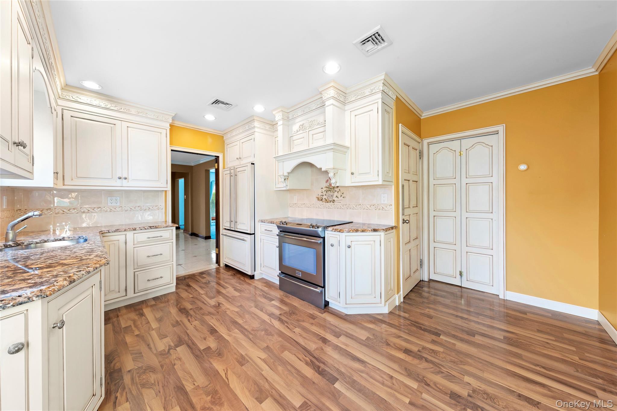 57 Patton Boulevard – For Sale photo 9