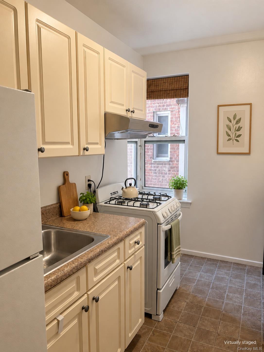 33-25 81 Street, Unit 2E photo 4