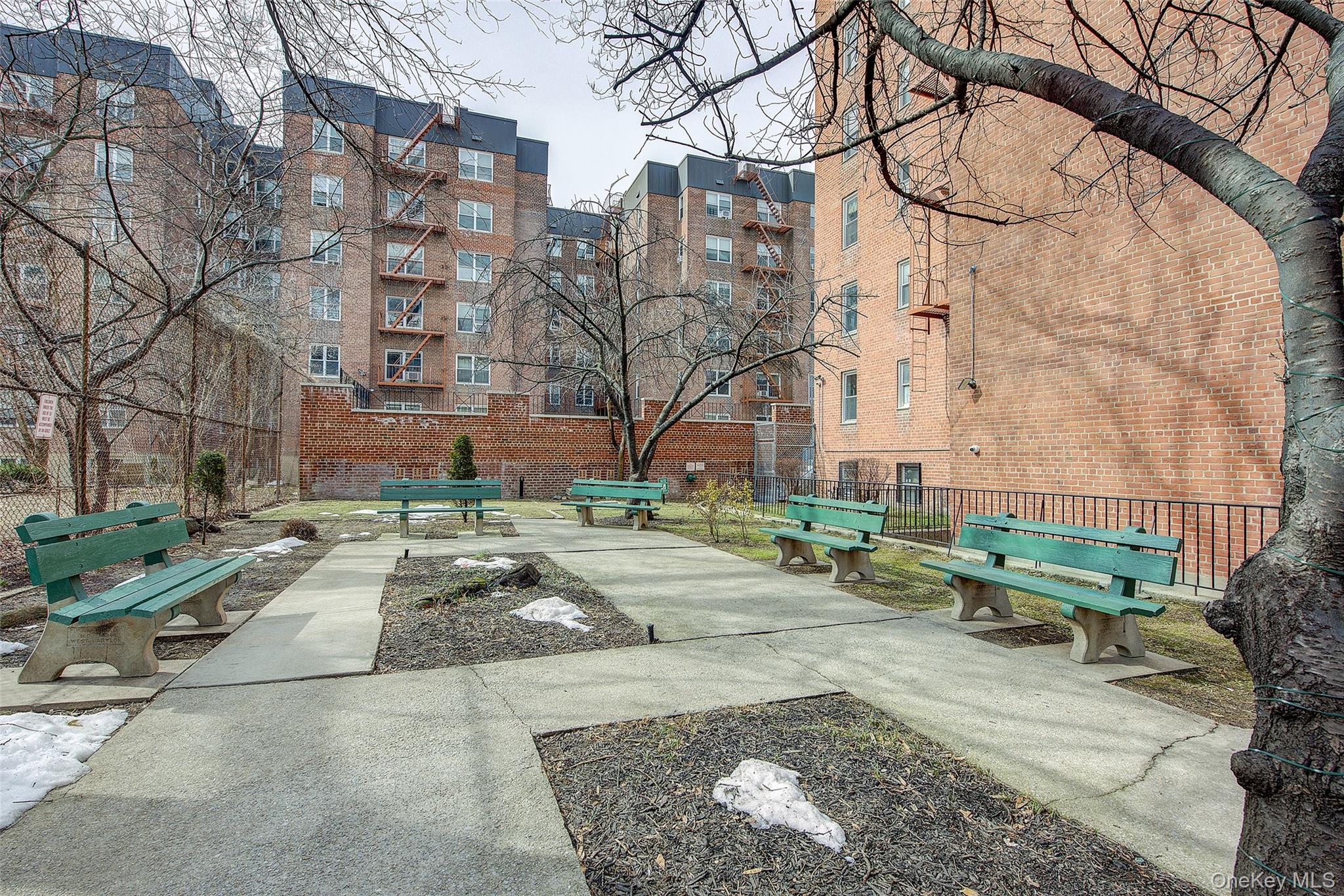 33-25 81 Street, Unit 2E photo 15