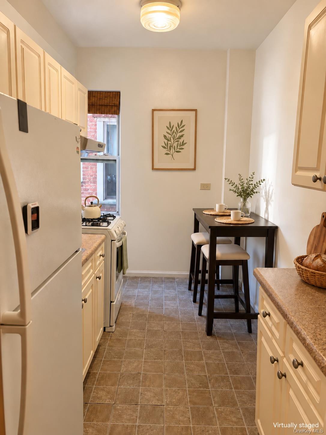 33-25 81 Street, Unit 2E photo 5