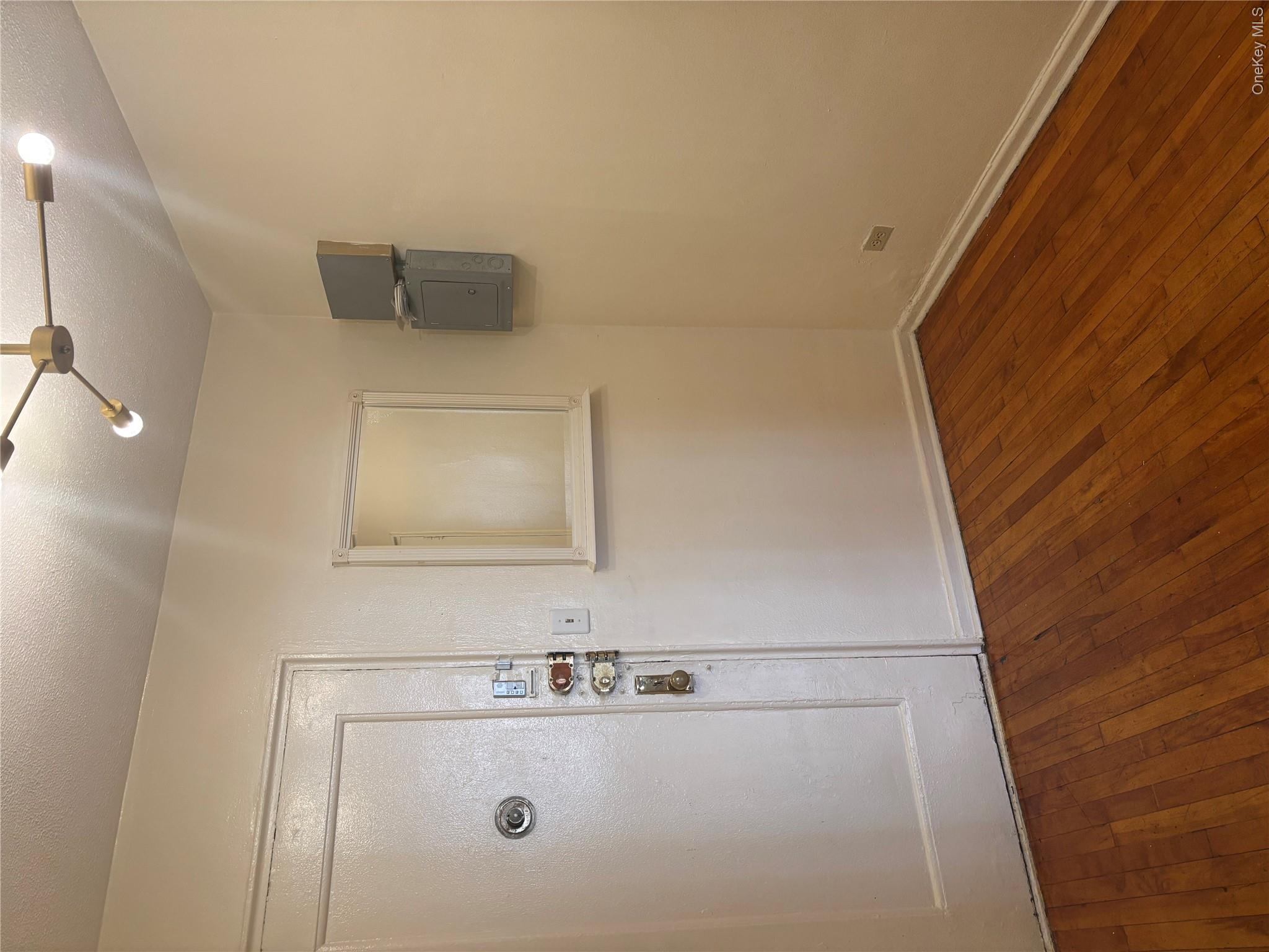 33-25 81 Street, Unit 2E photo 3