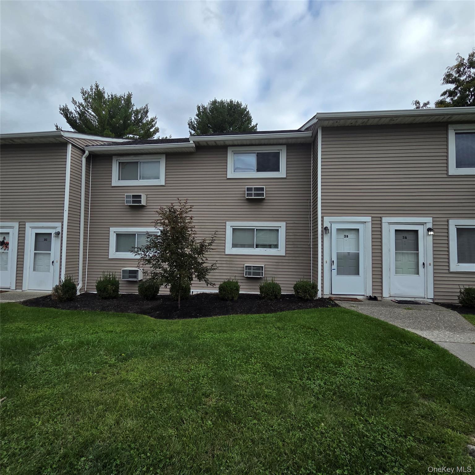 3 Fishkill Glen Drive, Unit B