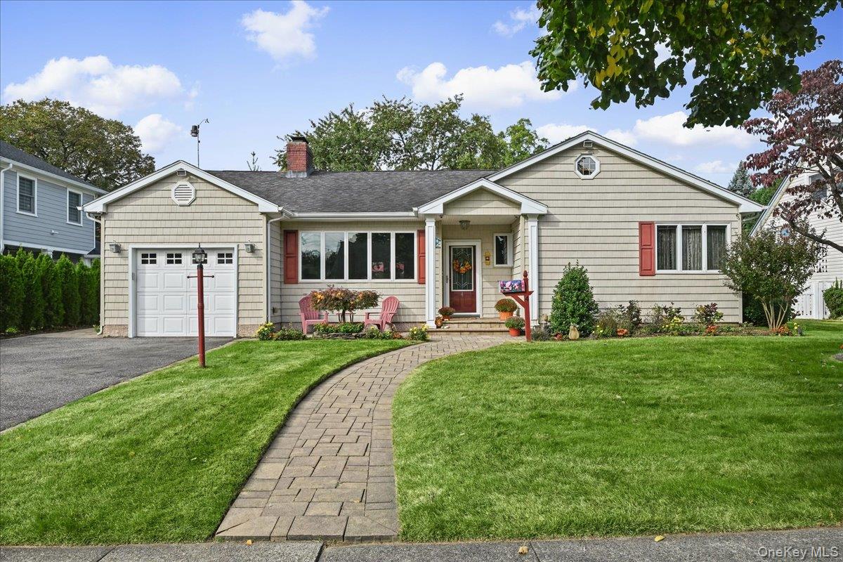 4 Lincoln Street – For Sale