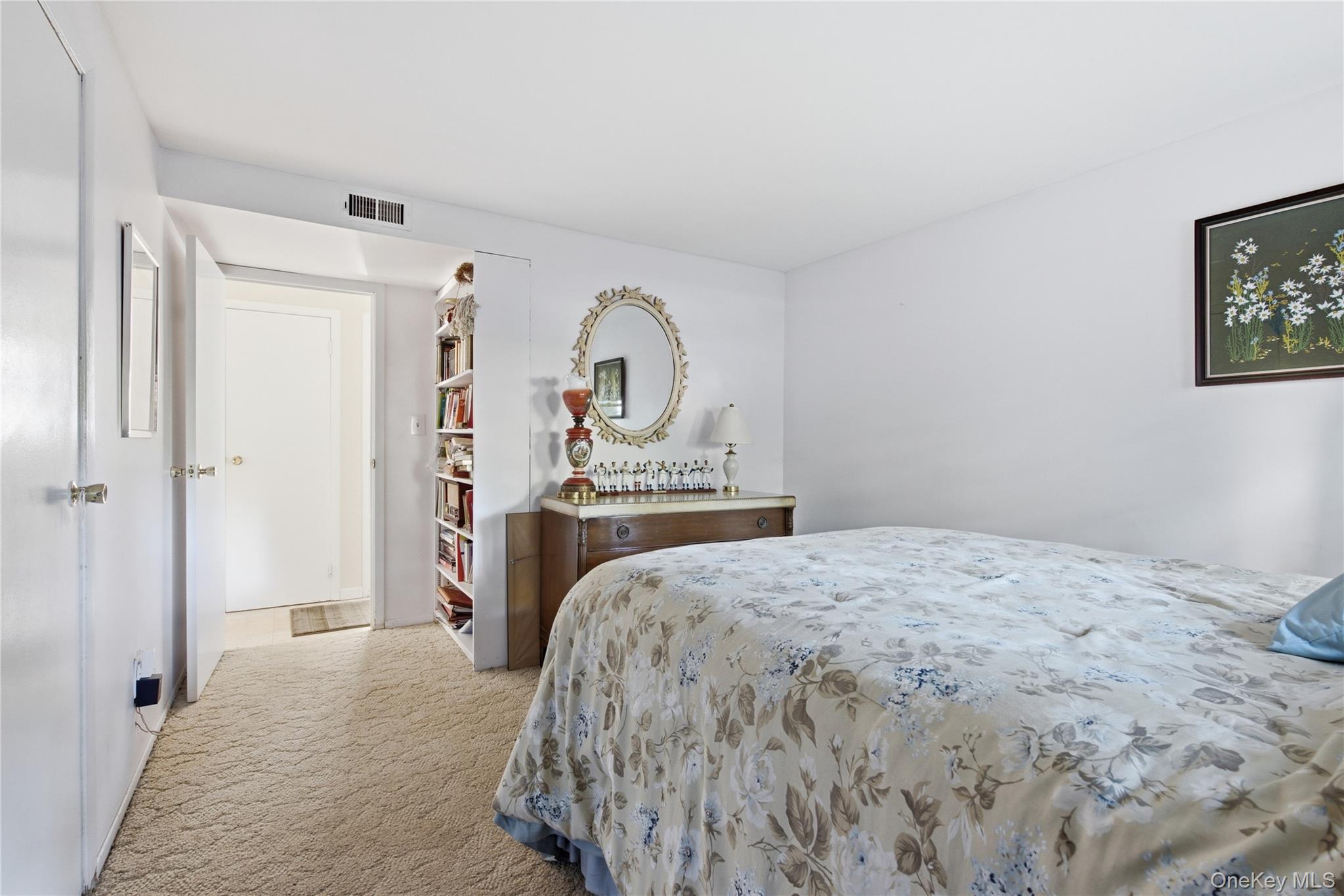 1 High Hill – For Sale photo 27