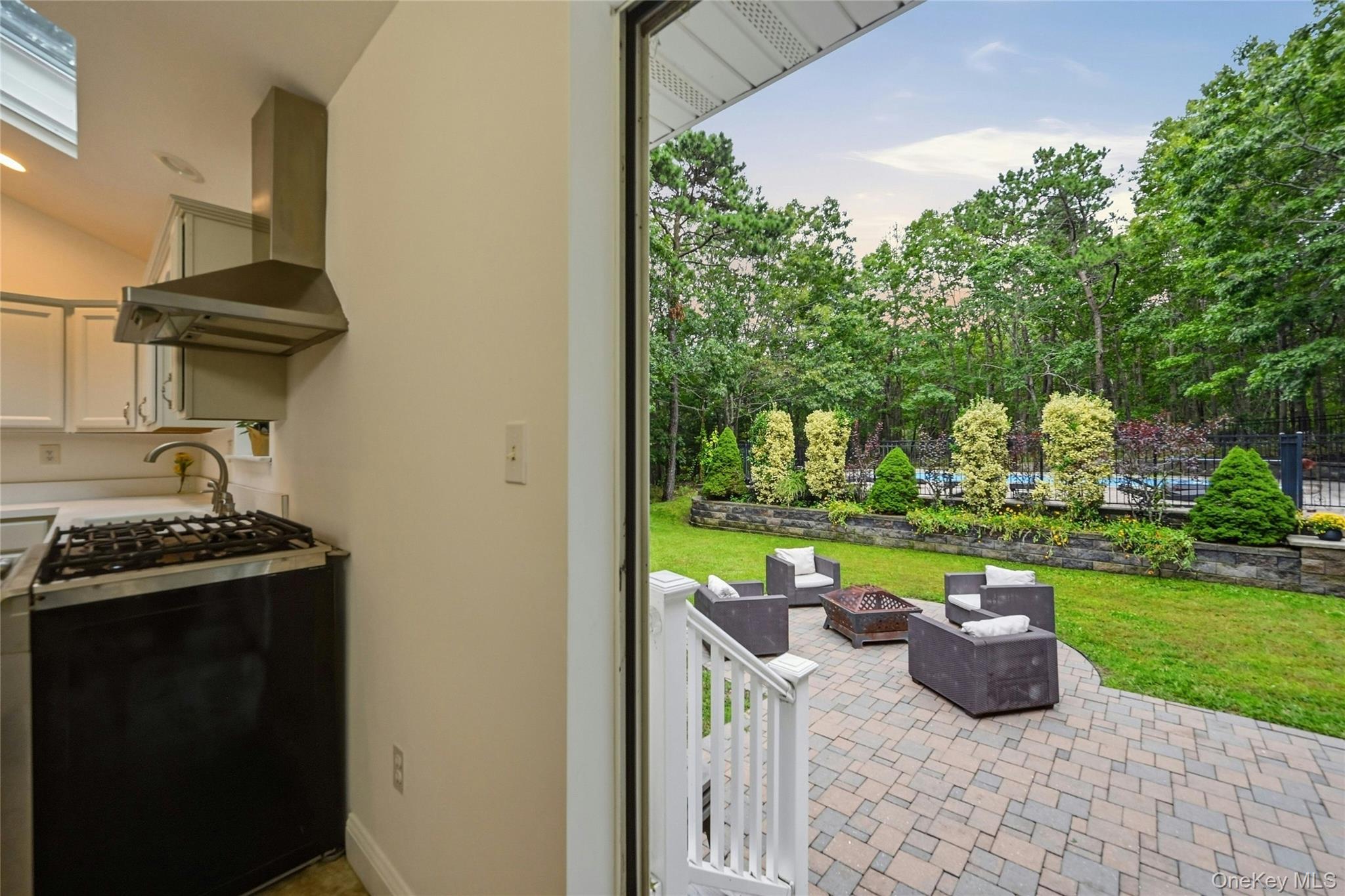 16 Georgann Road – For Sale photo 22