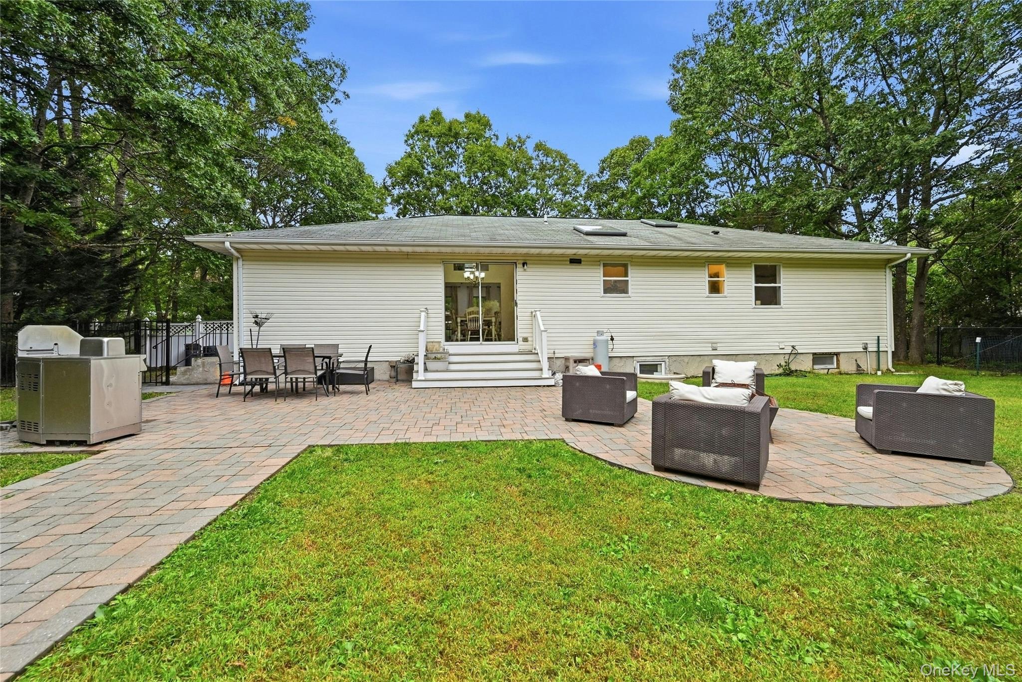 16 Georgann Road – For Sale photo 27