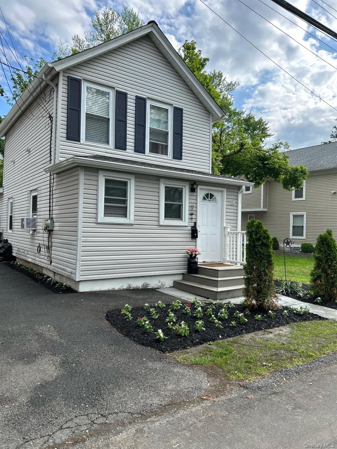 9 High Street – For Sale
