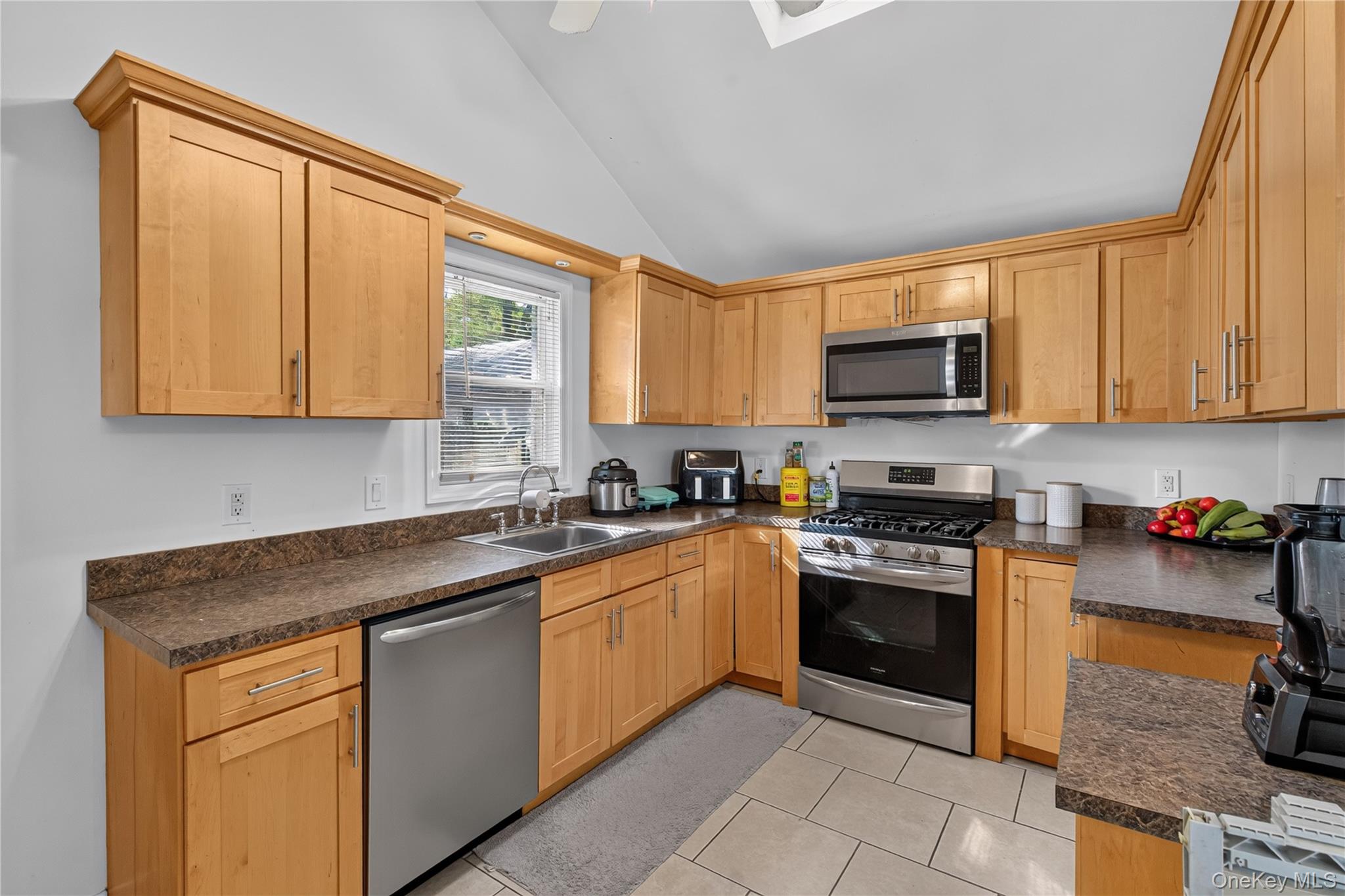 9 High Street – For Sale photo 12