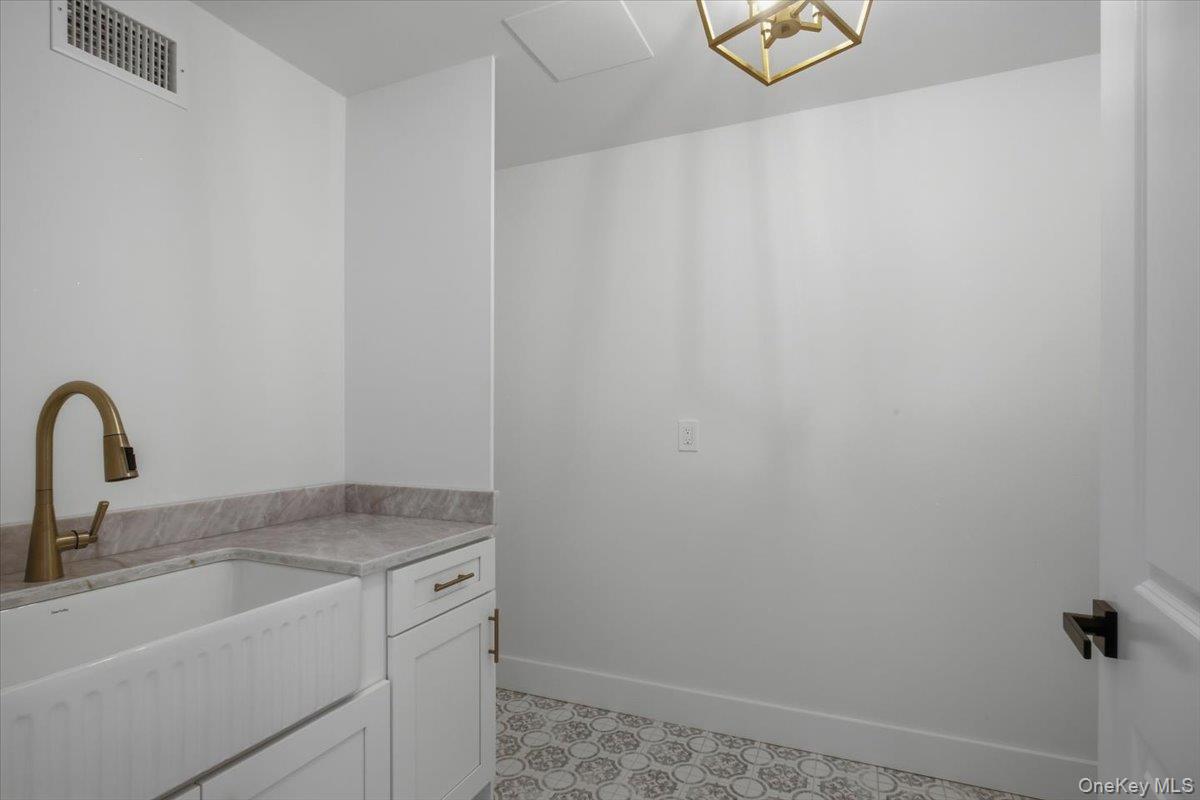 22 Lhasa Court – For Sale photo 24