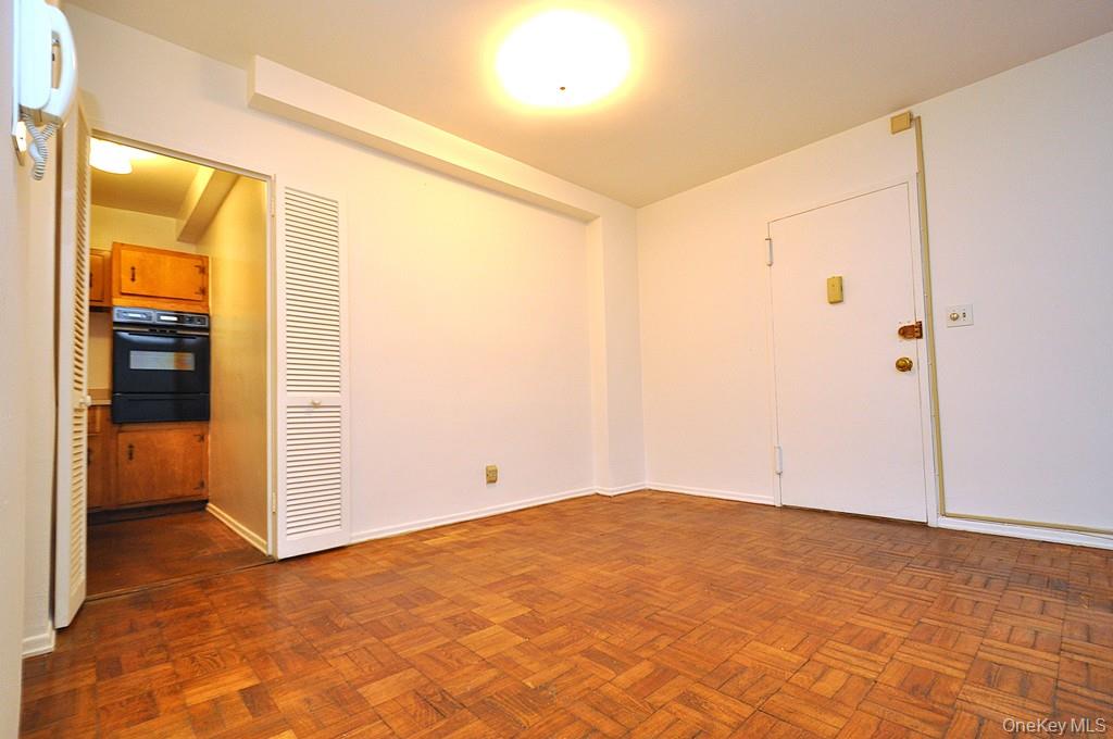 281 Garth Road, Unit B4D photo 14