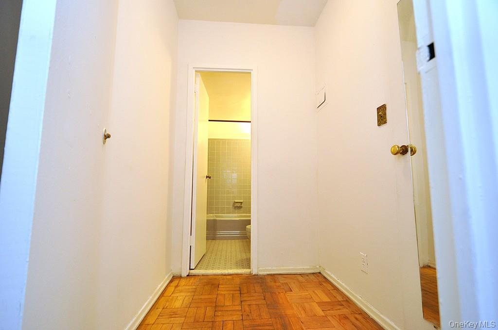 281 Garth Road, Unit B4D photo 19