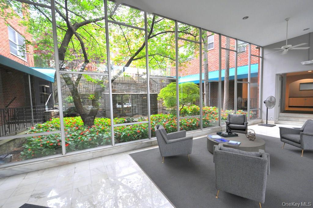 281 Garth Road, Unit B4D photo 24