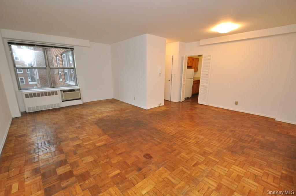 281 Garth Road, Unit B4D photo 5
