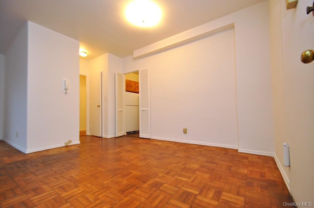 281 Garth Road, Unit B4D photo 13
