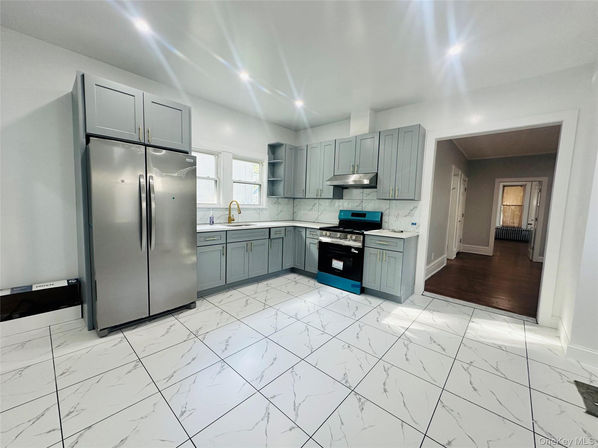 26 Marshall Street, Unit 1 photo 4