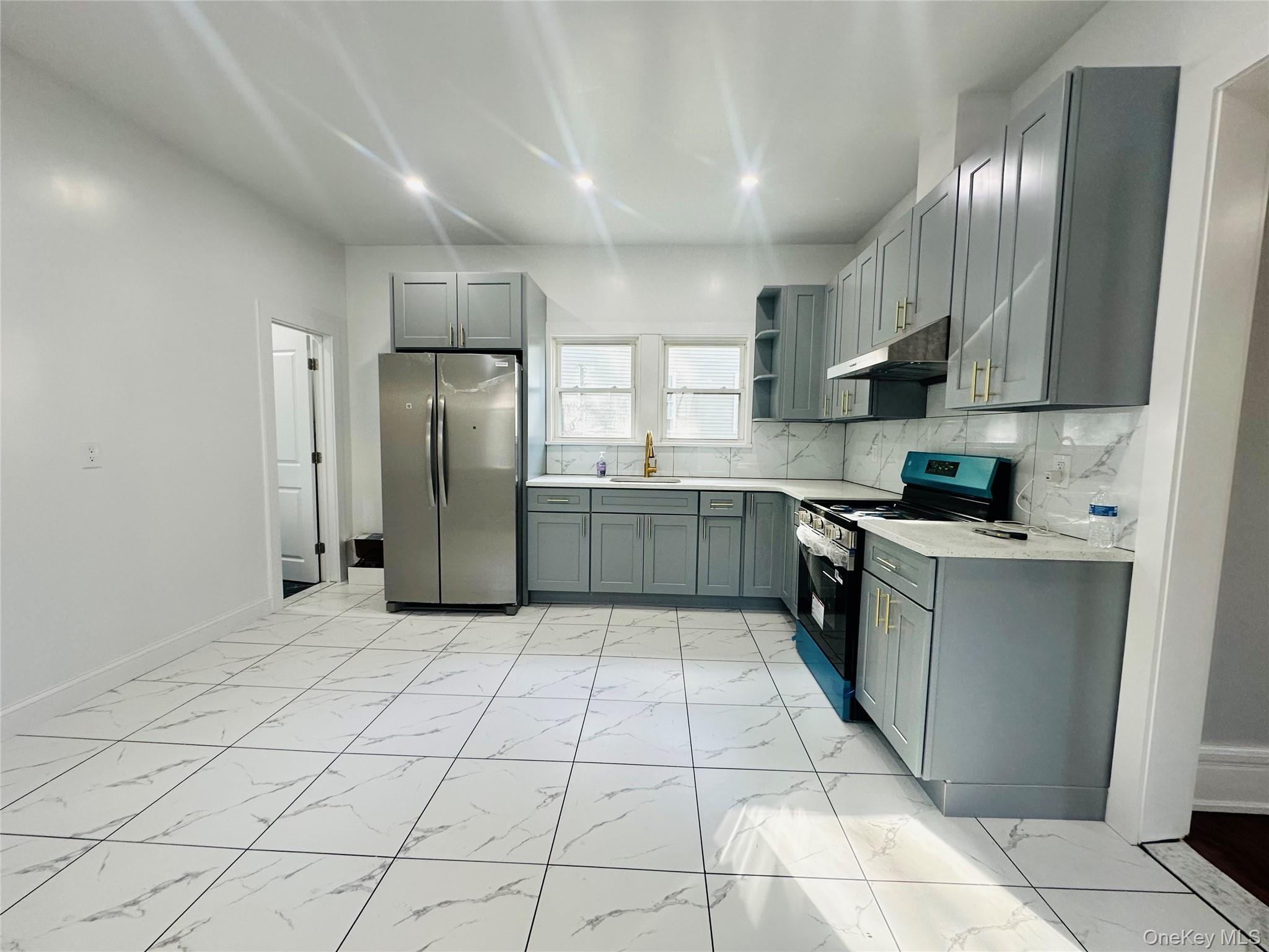 26 Marshall Street, Unit 1 photo 2