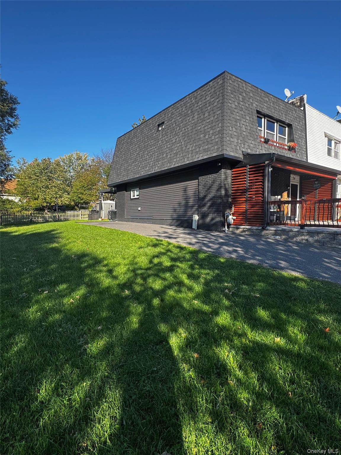 34 Chaucer Court – For Sale photo 2