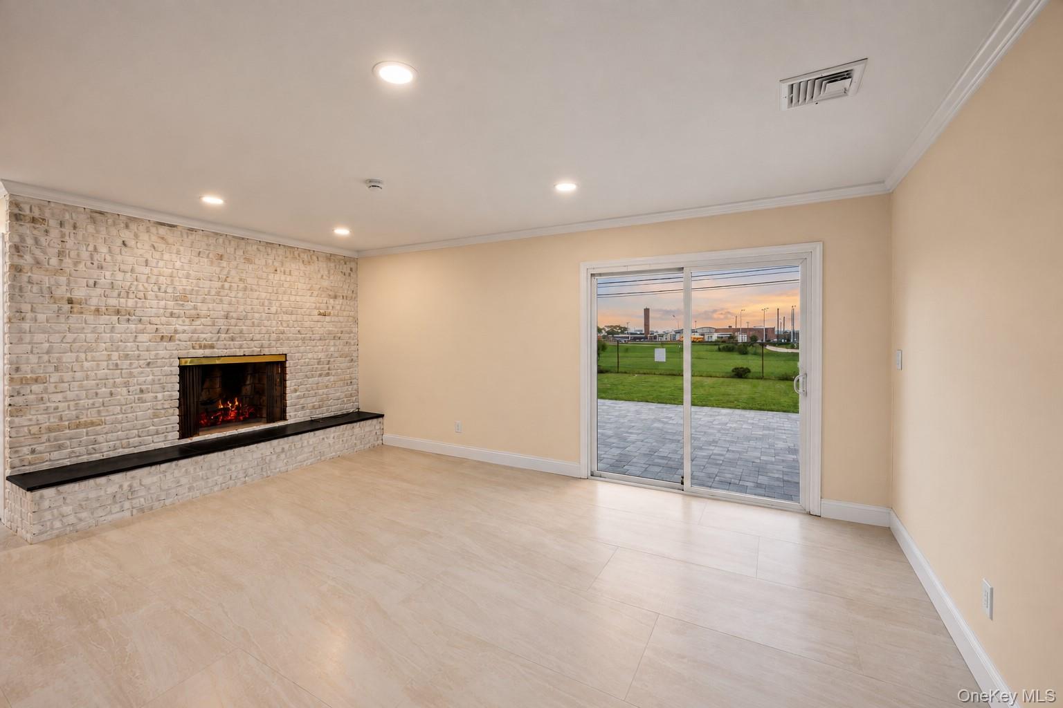 289 Lido Boulevard – For Sale photo 10