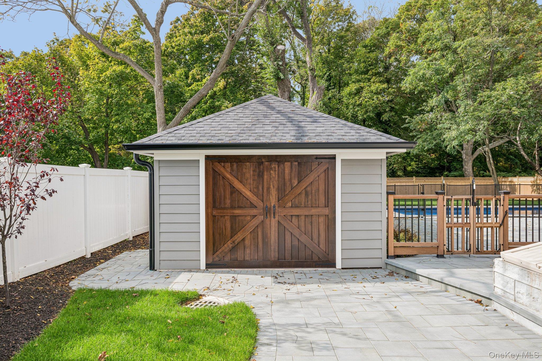 10 Nelson Avenue – For Sale photo 36