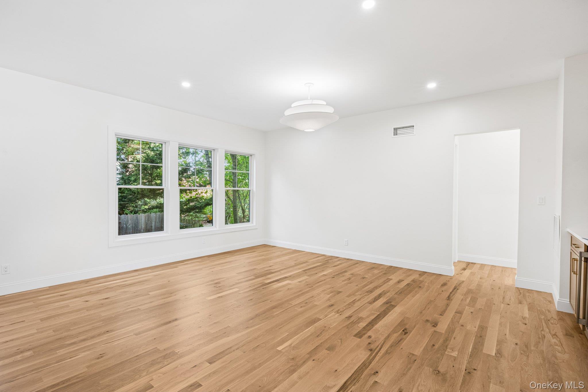 10 Nelson Avenue – For Sale photo 10
